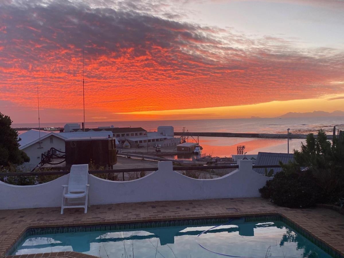 Saxon Lodge Gansbaai Ngoại thất bức ảnh