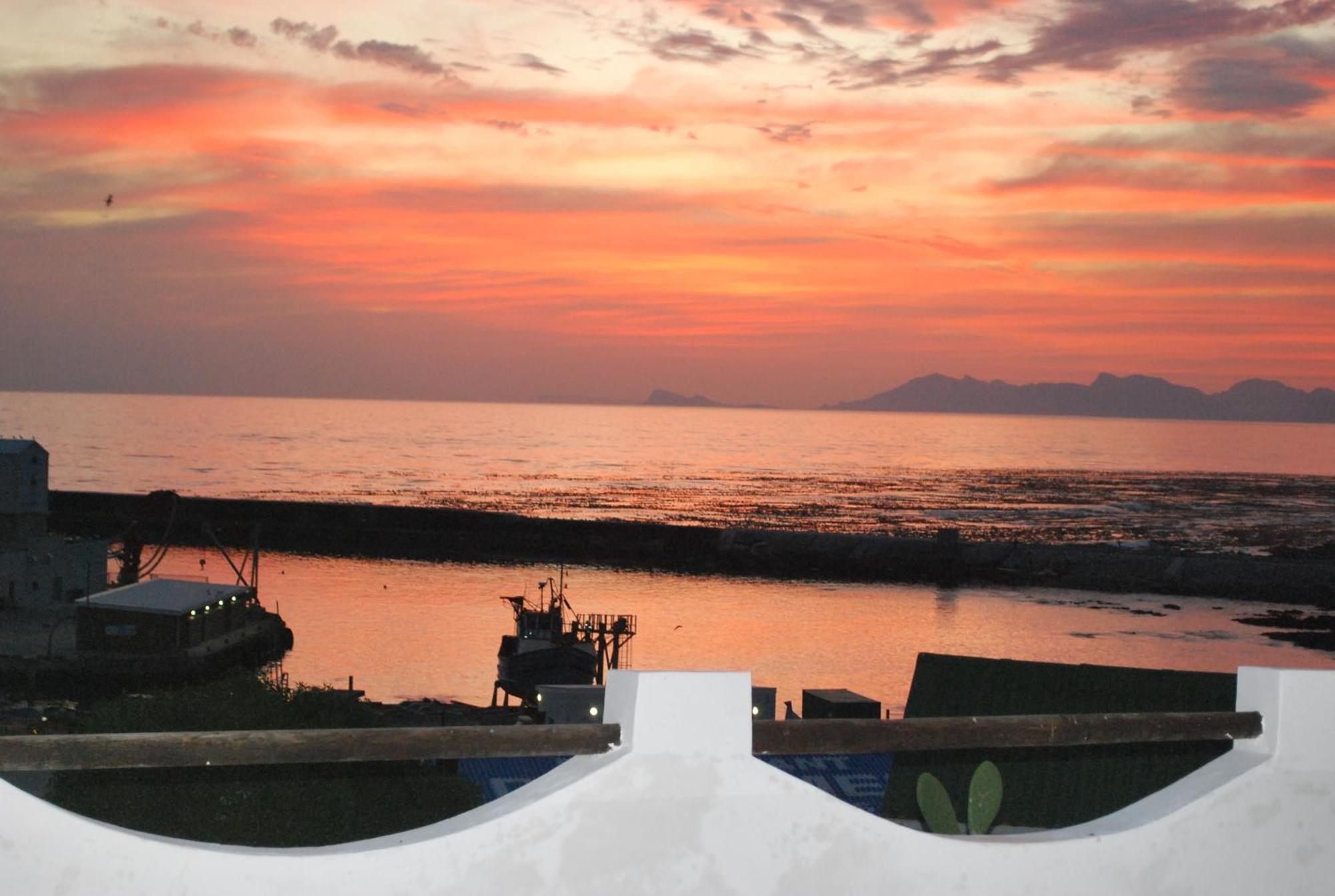 Saxon Lodge Gansbaai Ngoại thất bức ảnh
